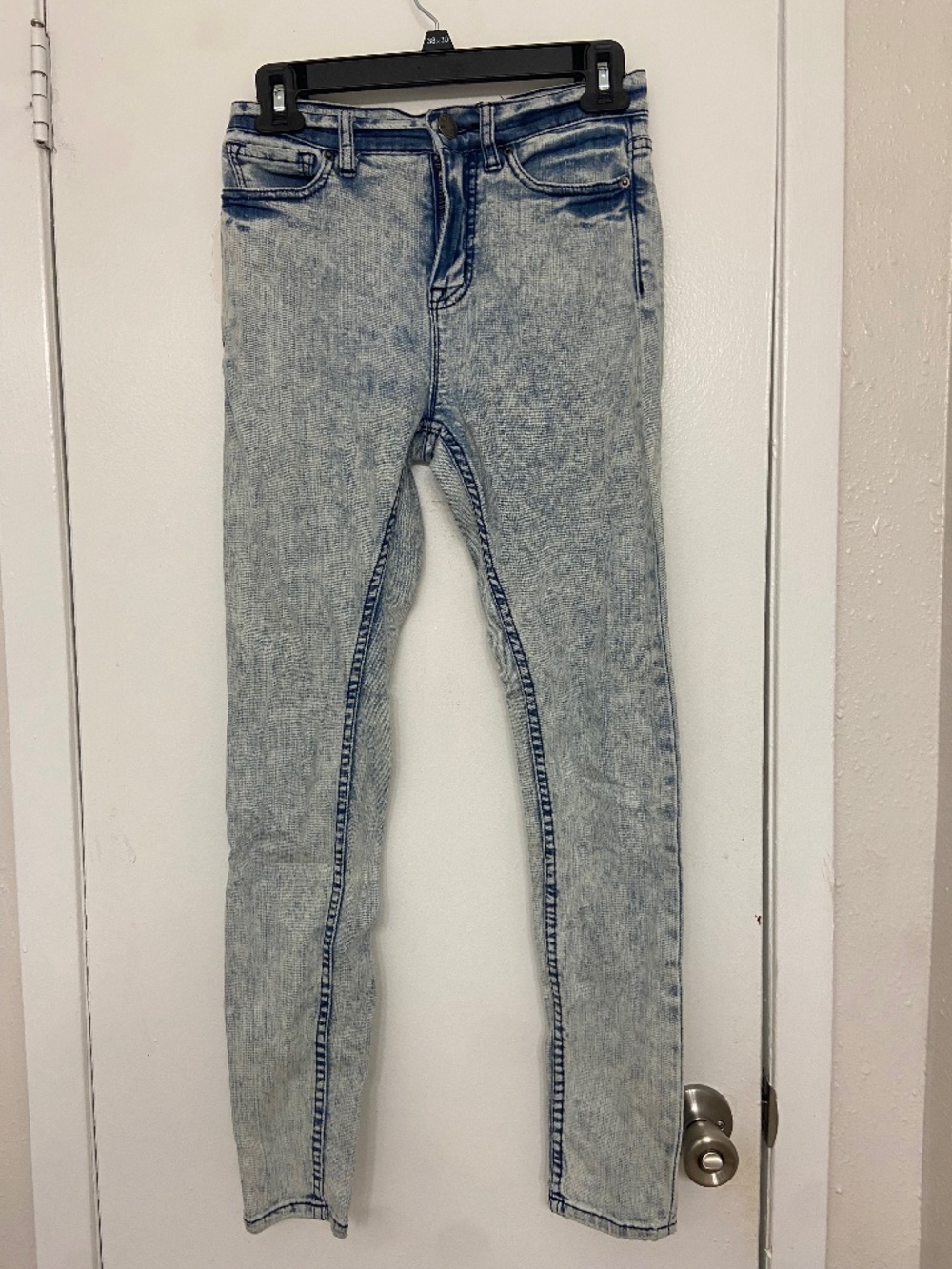 BDG High Rise Twig Ankle Skinny Jeans -